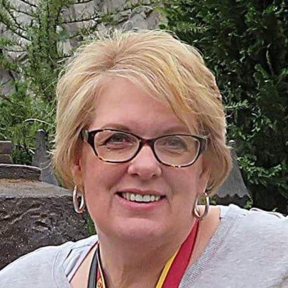 Meet your Posher, Kelly